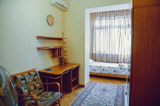 Апартаменты Clock Tower Apartment in Baku Баку Апартаменты с балконом-11