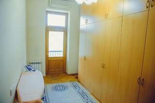 Апартаменты Clock Tower Apartment in Baku Баку Апартаменты с балконом-50
