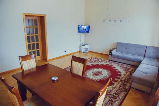 Апартаменты Clock Tower Apartment in Baku Баку-55